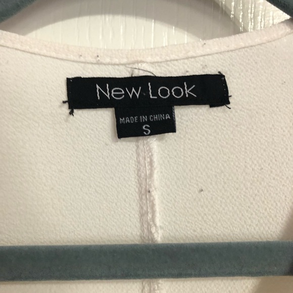 Lightweight bell sleeve lace up top - Picture 5 of 6